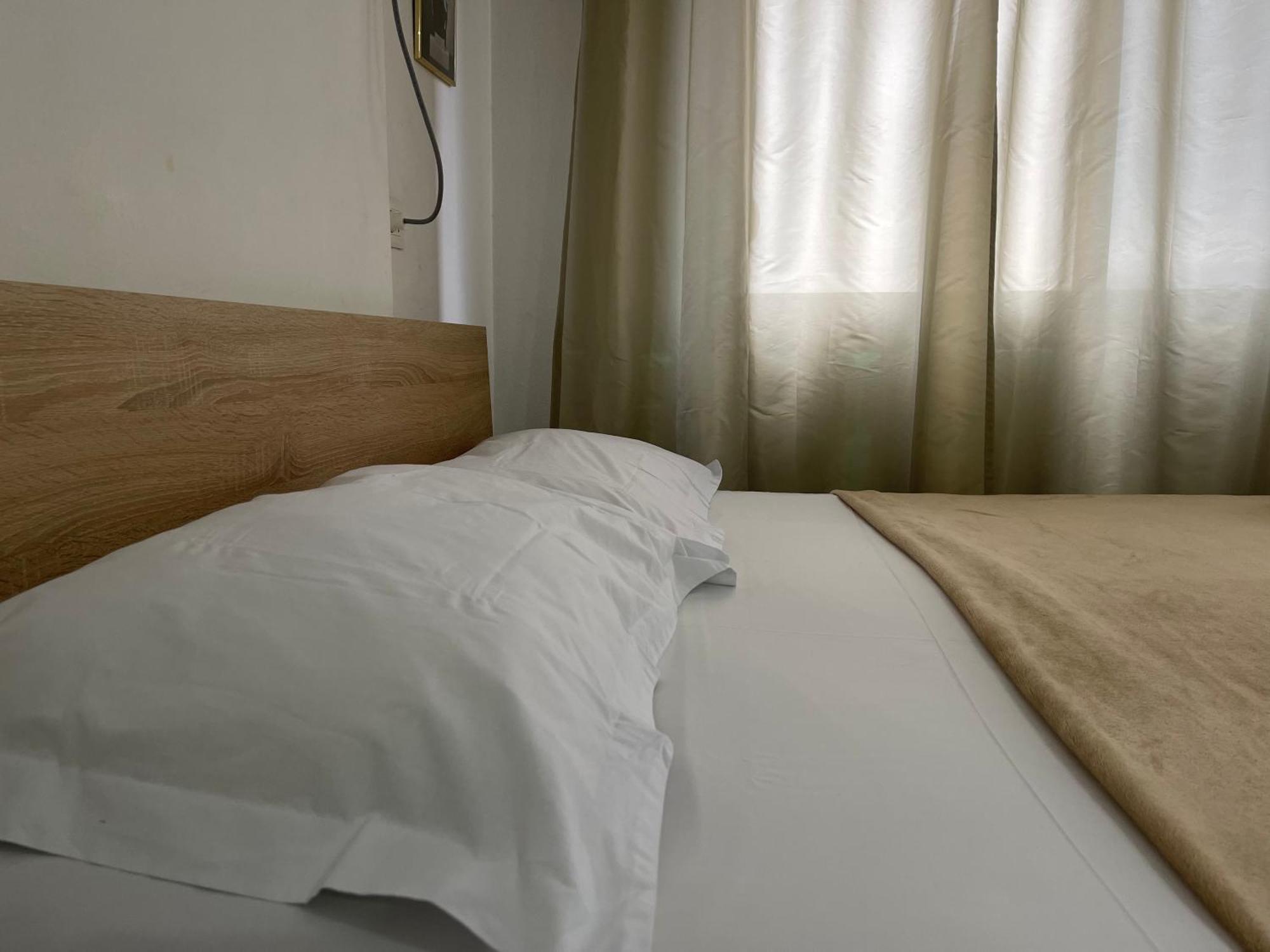 Downtown Modern Studio Apartment Τίρανα Εξωτερικό φωτογραφία