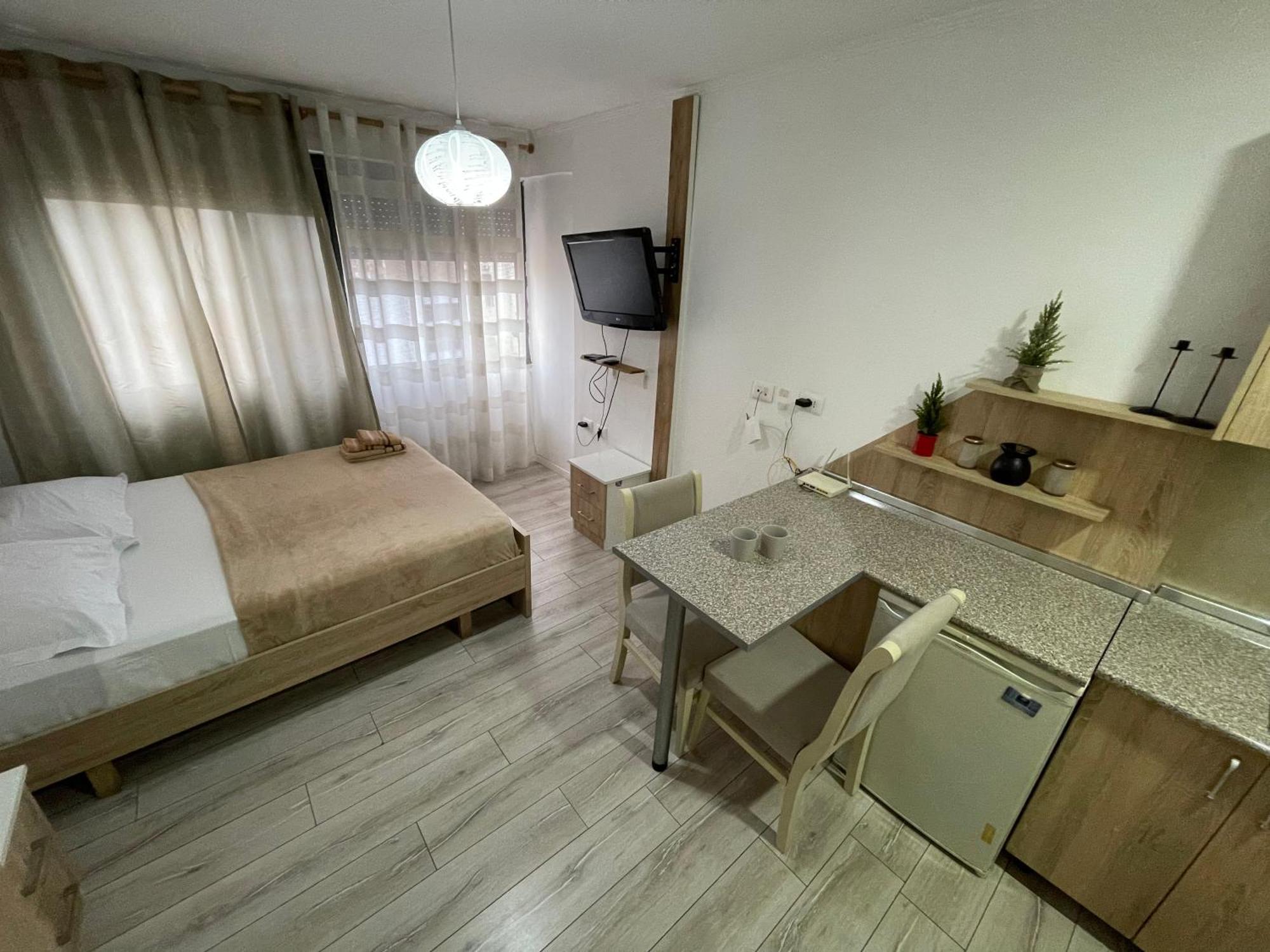 Downtown Modern Studio Apartment Τίρανα Εξωτερικό φωτογραφία